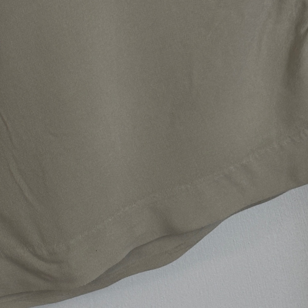 Chic Light Sage Wide-Leg Trousers - Picture 4 of 7